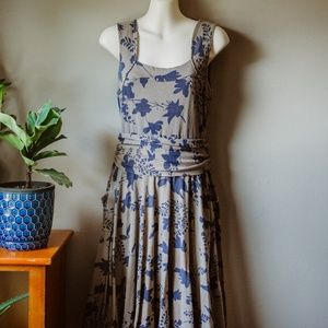 Effie's Heart Dress in Leaves with Pockets (M)